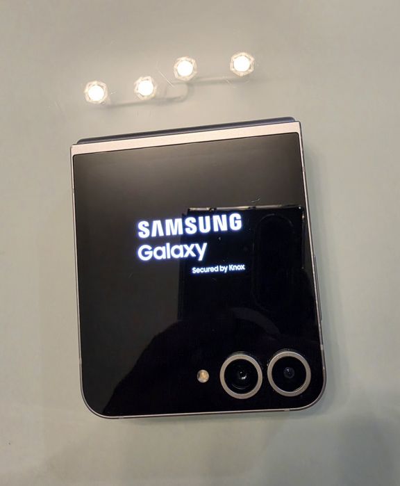 Samsung Z flip 6
