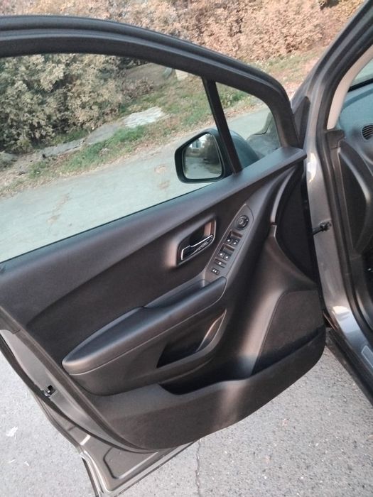 Продам шевролет треккер