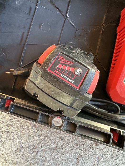 Milwaukee Fuel безчетков ъглошлайф