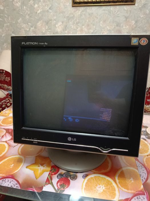 Продается Монитор Компьютер LG. FLATRON T750BH.