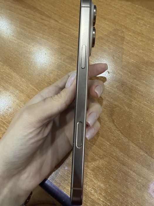 Vand iPhone 16 Pro Max, 256 gb Desert Titanium