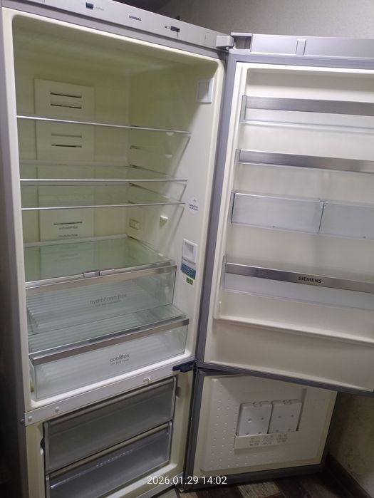 Xolodilnik sotiladi. Simens Germanskiy kelishiladi.