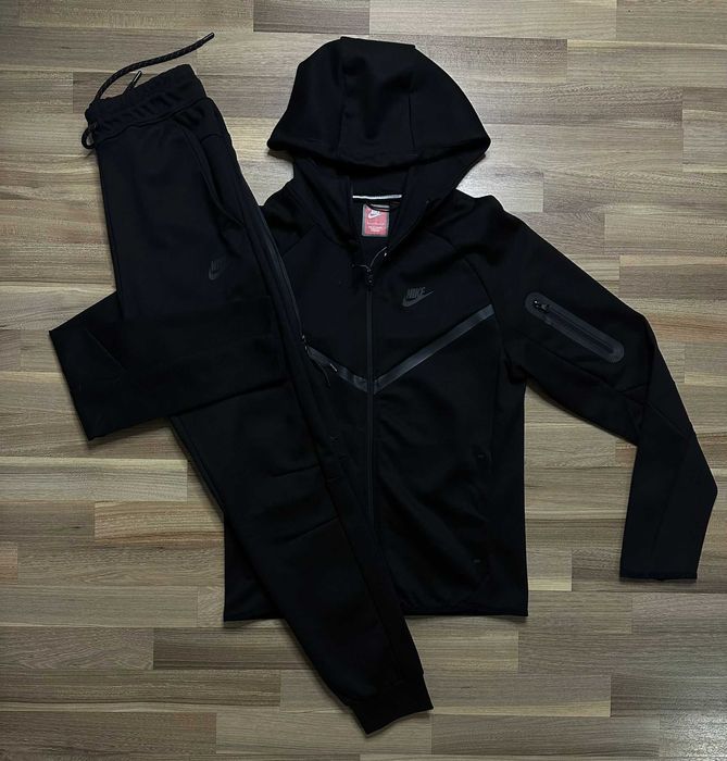 Trening Nike Tech - Negru