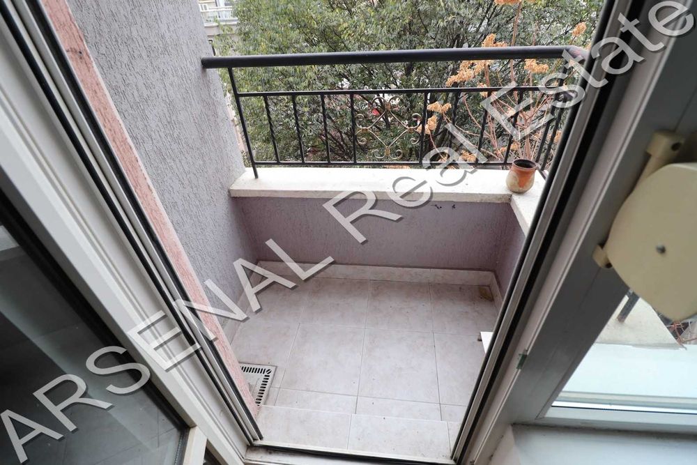 Дава се под наем Тристаен апартамент в София, Център - 105 кв.м за 750 € - Снимка #7