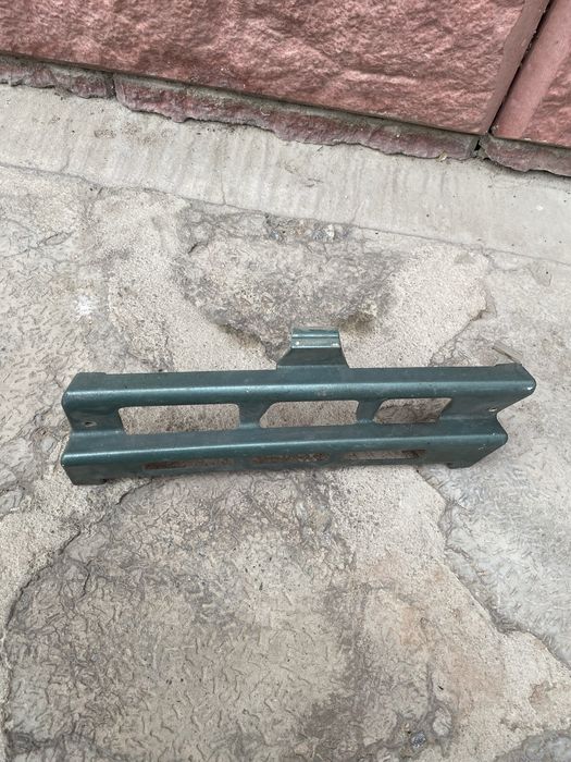 Продам на мерс коректор зеркал!