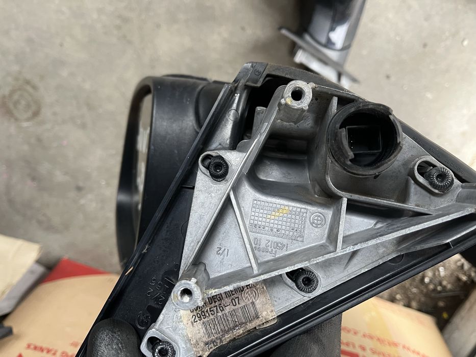 Огледало бмв х1 е84 електрическо прибиране ( ogledalo bmw x1 e84 )