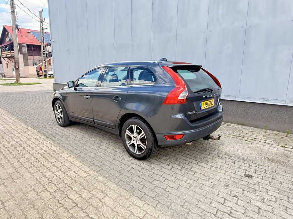 VOLVO XC60 0 — imagine 5