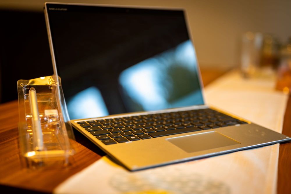 HP Elite x2 G8 Tablet