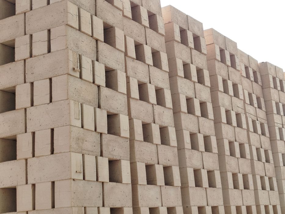 Гишт Кирпич заводдан