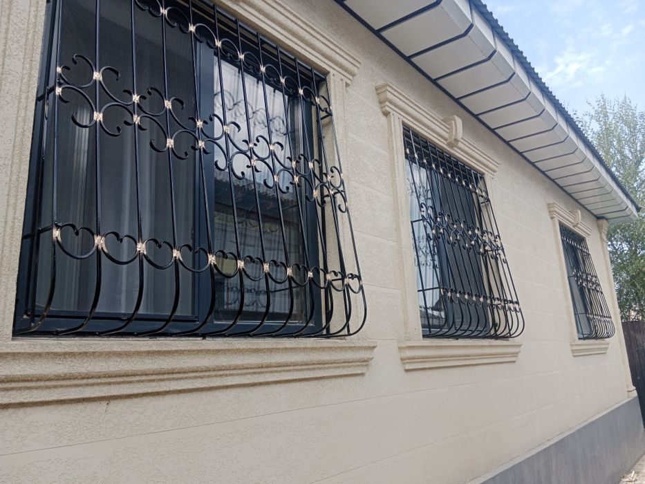 Решётки на окна металлические
