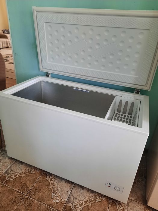 Морозильная камера Бирюса 330 л.