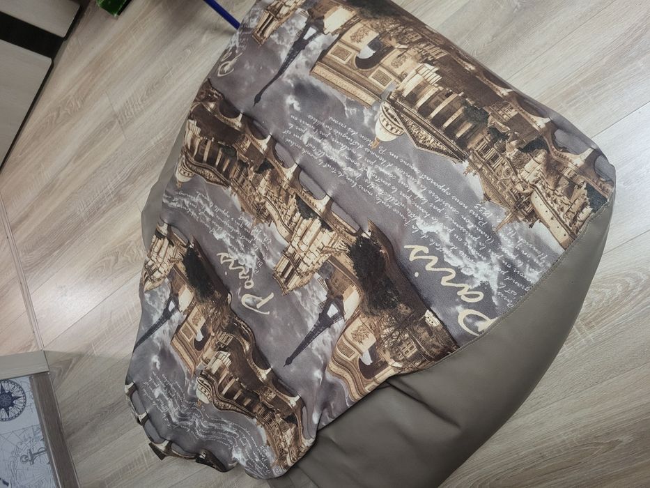 Кресло-мешок срочно продам.