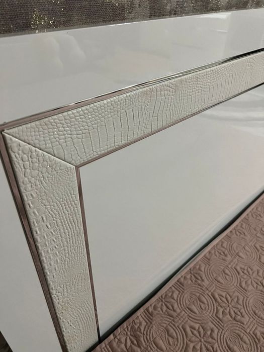 Продается спальная гарнитура