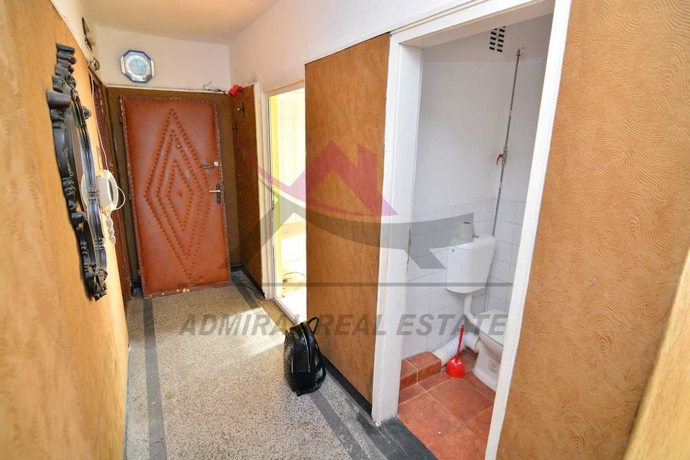 Продава се Четиристаен апартамент в Варна, Лятно кино Тракия - 93 кв.м за 1936 €/кв.м - Снимка #5