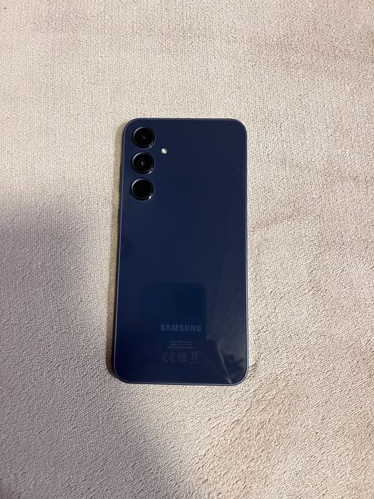 Vand Samsung Galaxy A35 5G -ca nou in cutie - Pret negociabil