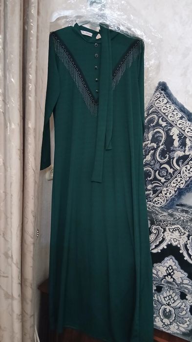 Платье, двойка, куртка в хорошем состоянии 100 000тысяч