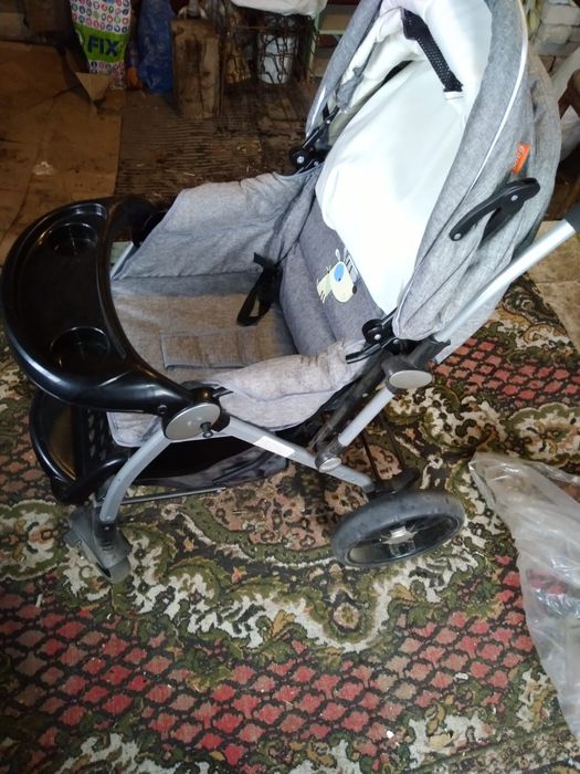 Продам детскую коляску