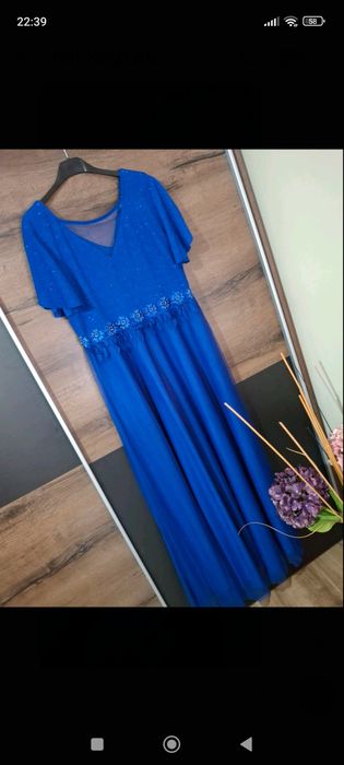 Елегантна рокля много стилна