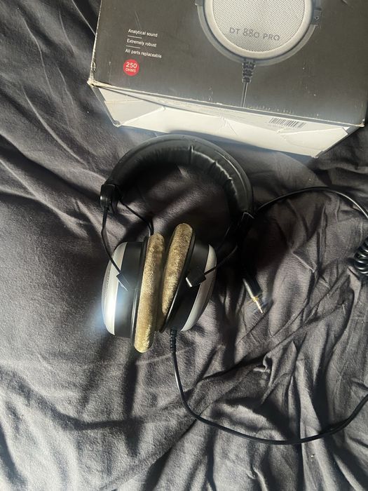 Casti Beyerdynamic DT880 PRO 250 Ohms