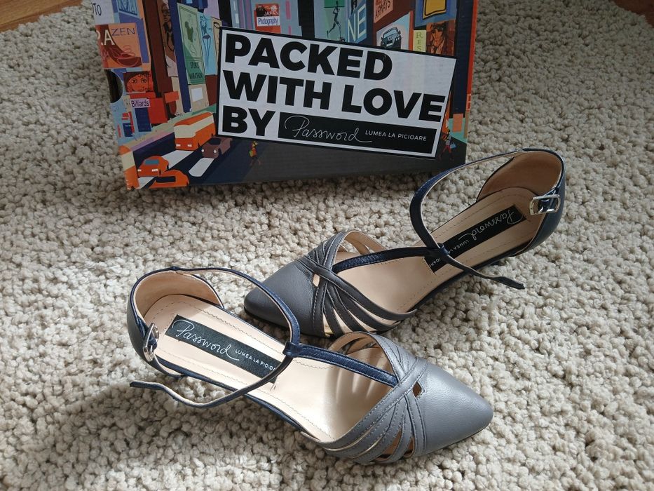Pantofi Password Lumea La Picioare