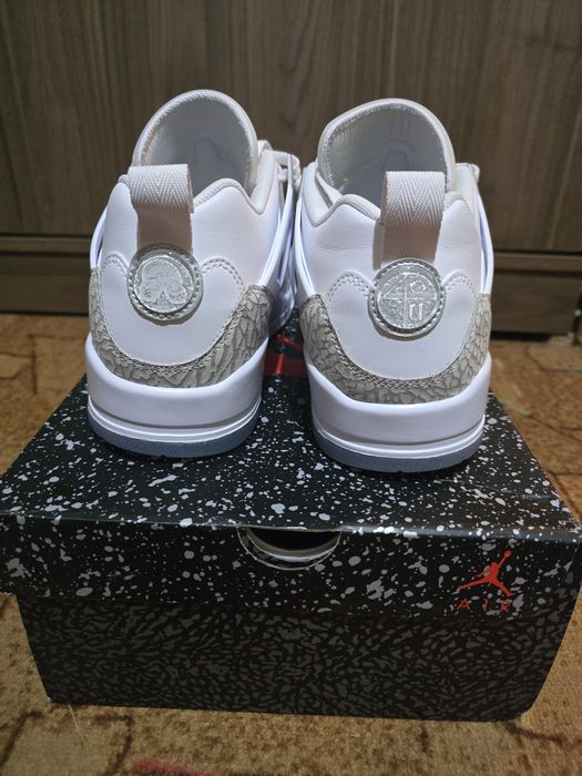 Jordan Spizike low