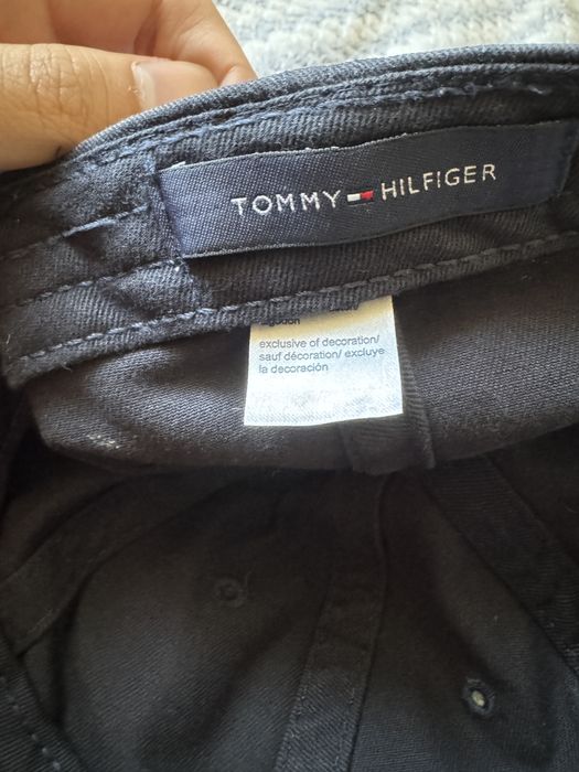 кепка от бренда Tommy Hilfiger