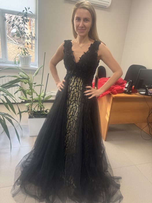 Продам платье новое