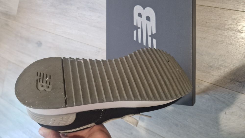 New balance оригинални маратонки