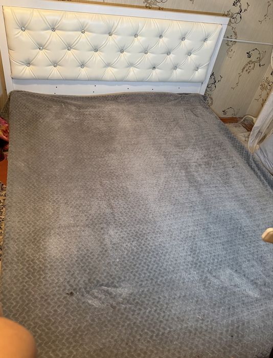 Кровать двухспальная