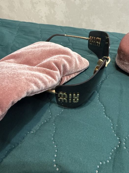Очки miu в оригинале