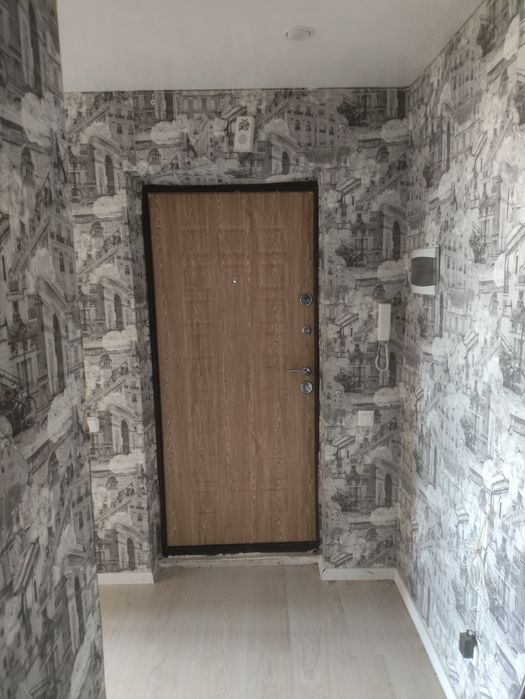 Продам 2 комнатную  квартиру