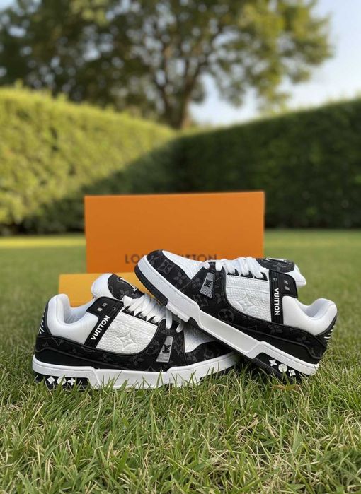Adidasi LV Trainers Negru-Alb - Full Box - PREMIUM