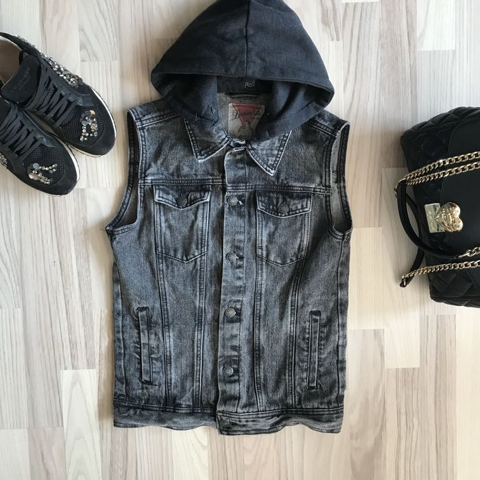 Дънков елек с качулка