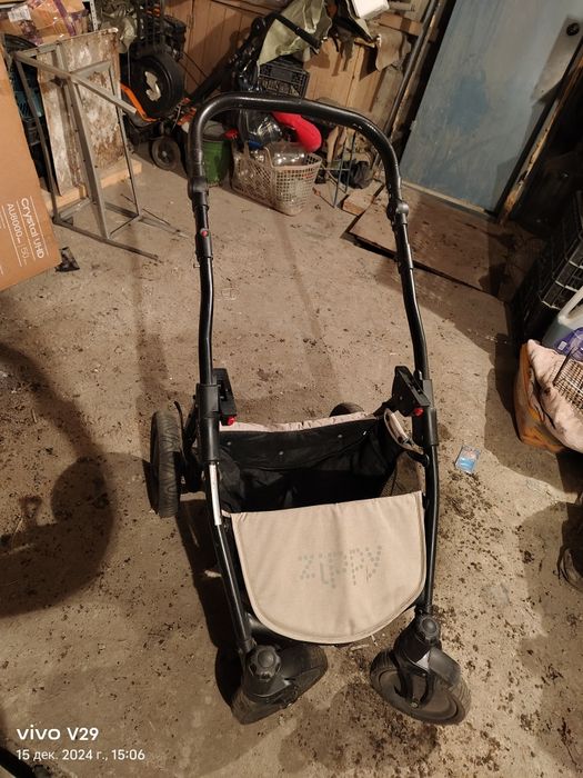 Продам коляску Zippy в отличном состоянии