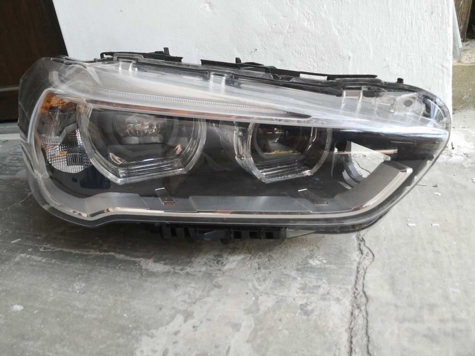 Фар BMW X1 F48 LED десен/Фар БМВ Х1 Ф48/Фар BMW F48 Оригинален