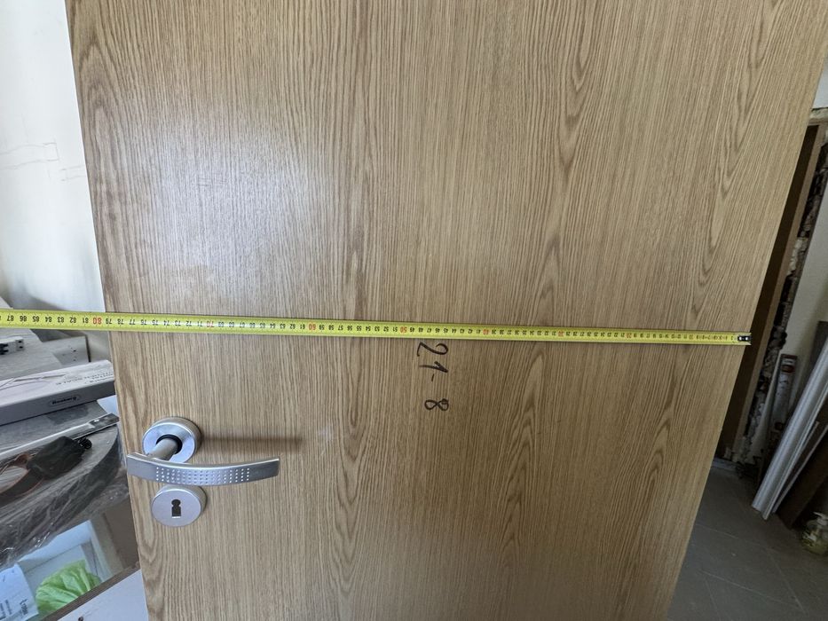 Интериорна врата – фурнир дъб, с каса и дръжка