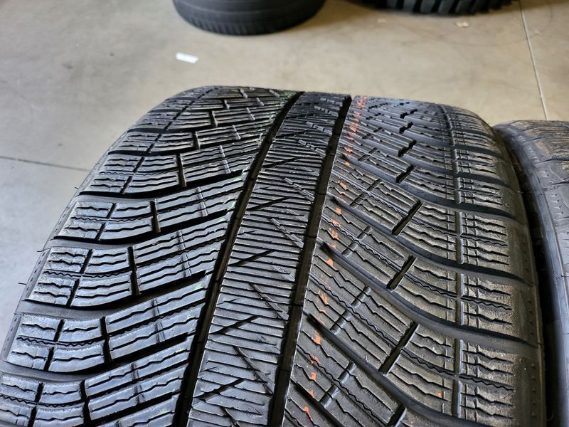 295/30/20 MICHELIN 2бр