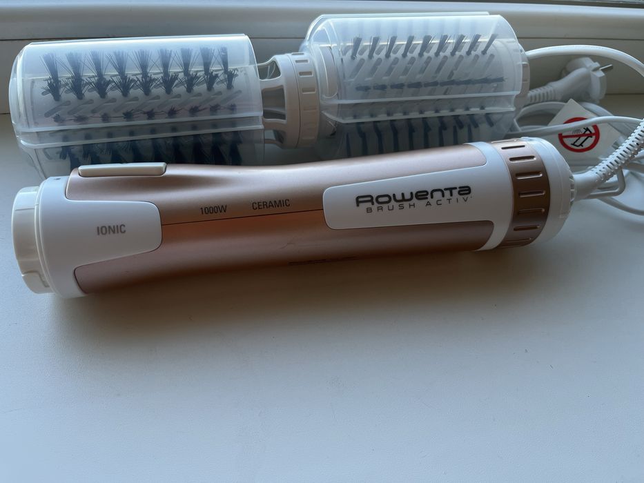 Фен стайлер Rowenta brush activ