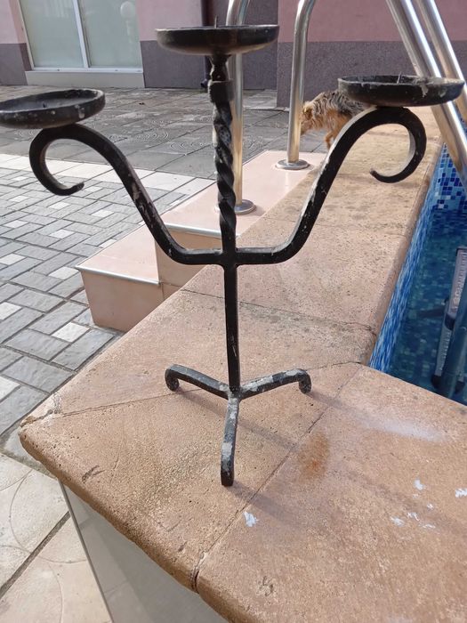 Продавам Свещници от ковано желязо