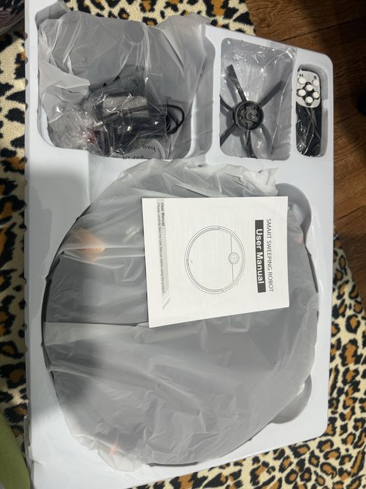 Продам робот пылесос