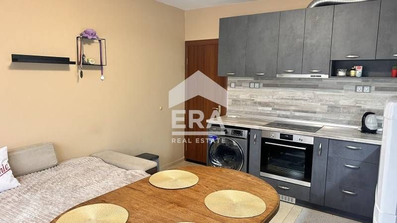 Продава се Двустаен апартамент в Силистра, Център - 61 кв.м за 711 €/кв.м - Снимка #2