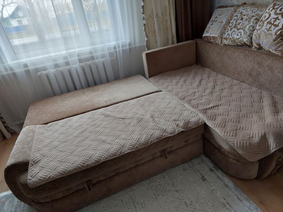 Продам диван угловой