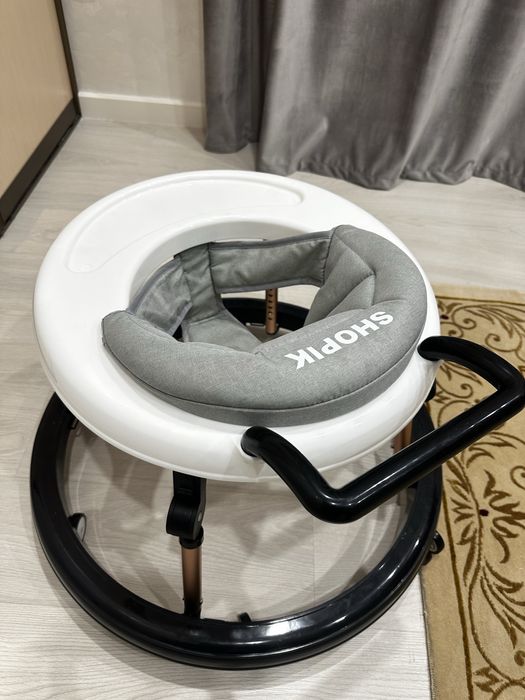 Продам ходунки для малышей