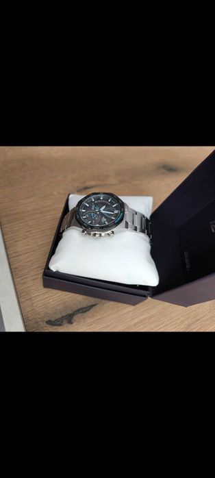 Часовник Casio edifice