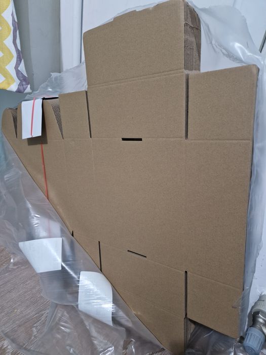 Коробка для подарка 25*22*10 и наполнитель