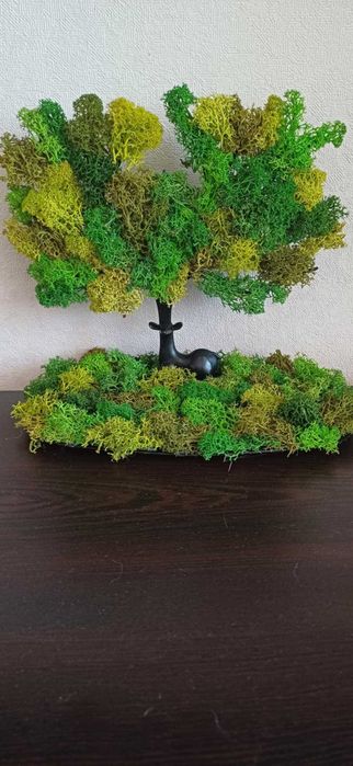 Ръчно изработена декорация "Елен" със скандинавски мъх