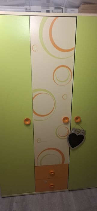 Продам детскую мебель