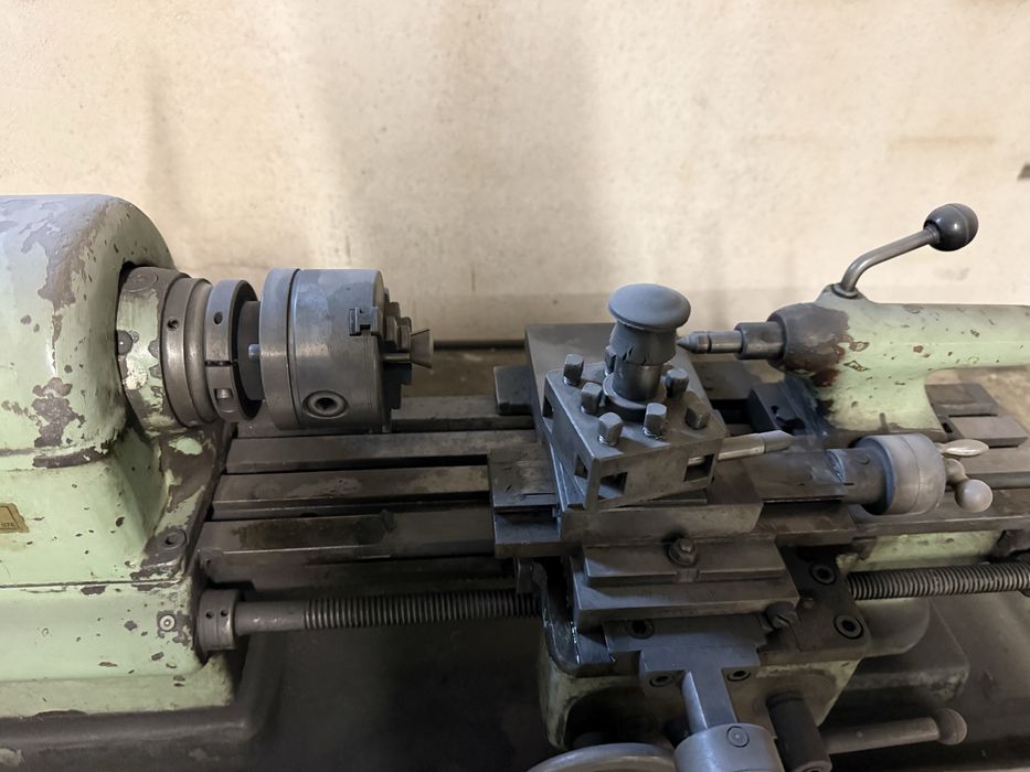 Strung universal de precizie tip MN-80