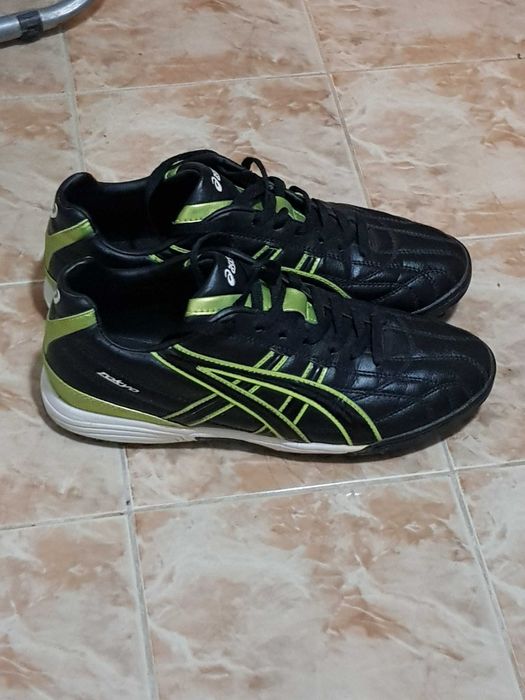 Футболни обувки Asics