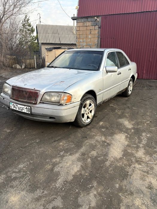Продам машину на ходу